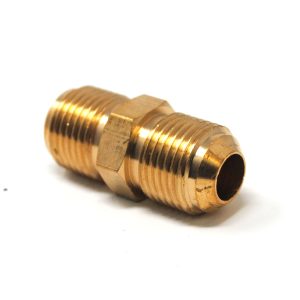 Unión roscada SAE macho de 3/8 para sistemas de aire acondicionado y circuitos refrigerados.